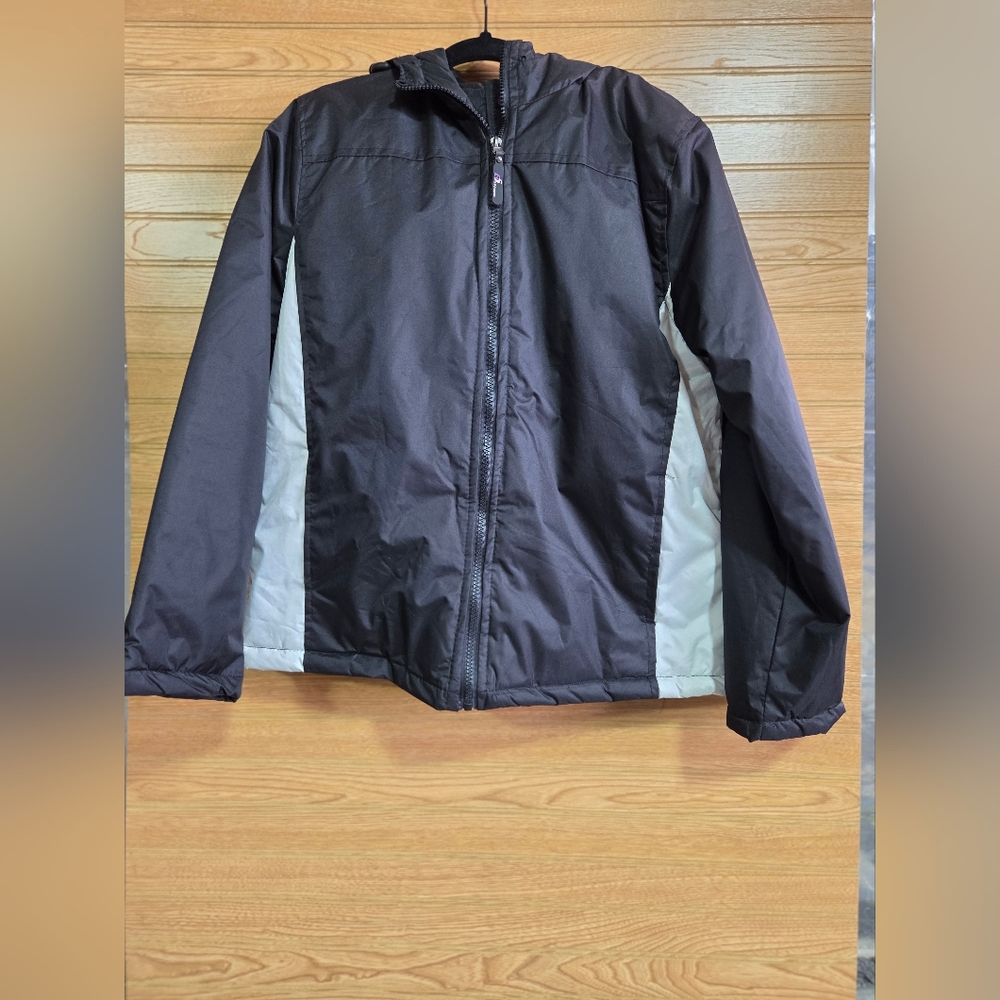 NWT I5 Apparel Women's Black and White Lightweight Winter Jacket Size Medium